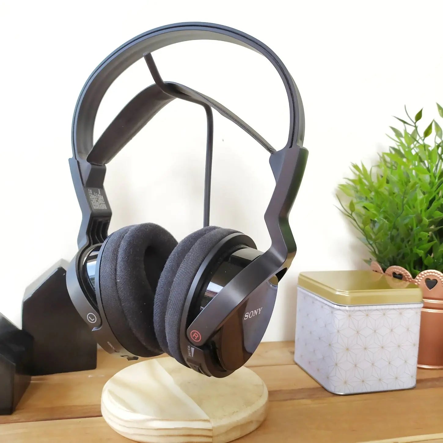 Colgador para Auriculares Inalambricos - Soar