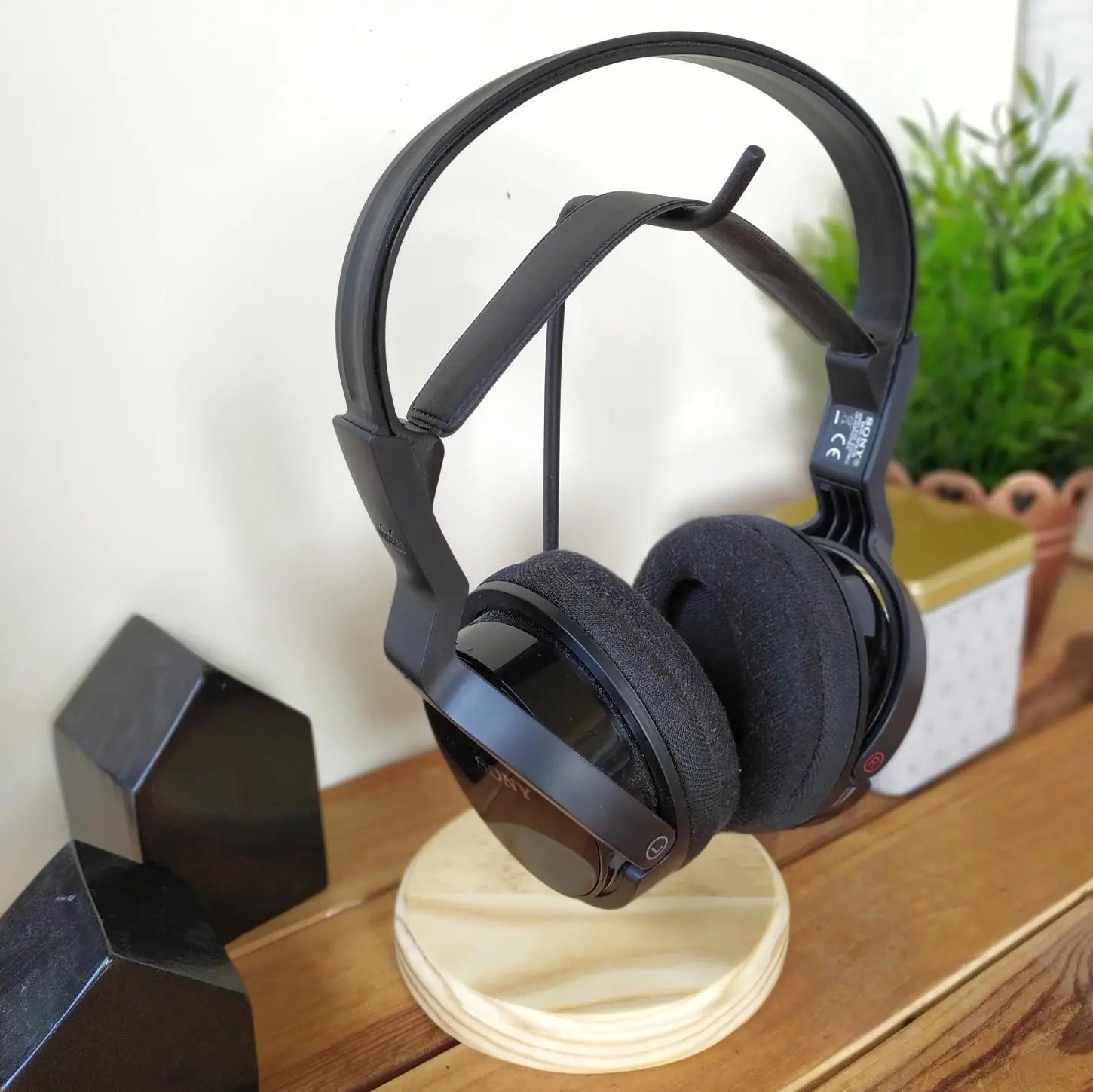 Colgador para Auriculares Inalambricos - Soar